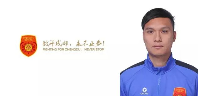 记者：蒙特雷有意富勒姆球员卡洛斯-维尼修斯据天空体育记者DharmeshSheth透露，墨西哥俱乐部蒙特雷有意富勒姆前锋卡洛斯-维尼修斯，已与富勒姆就此进行接触。